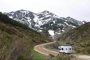 rv motorhome retirement vacation in the mountains
