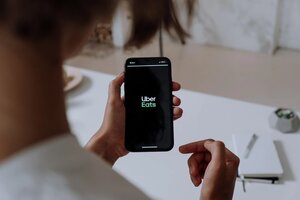 uber eats mobile phone